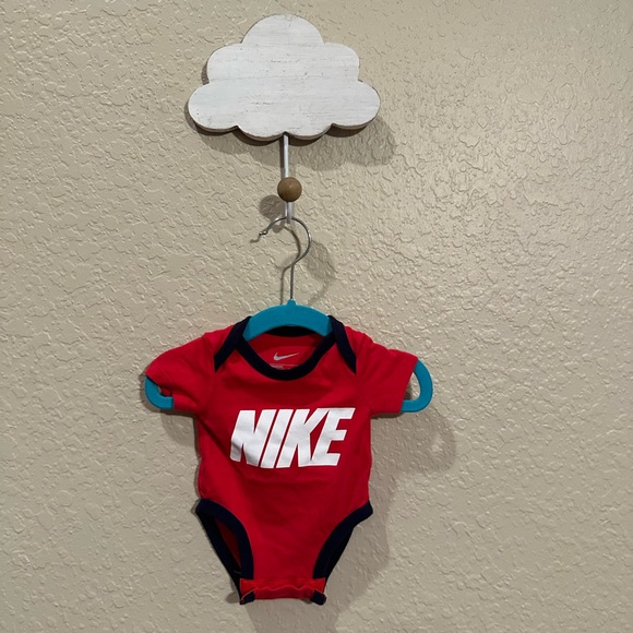 Nike Other - 🌻$3 with any bundle 🌻Nike newborn onesie